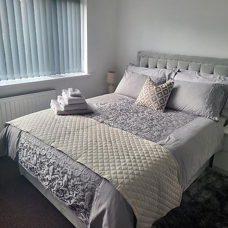 Spacious & Cosy Holiday Home In מנצ'סטר מראה חיצוני תמונה