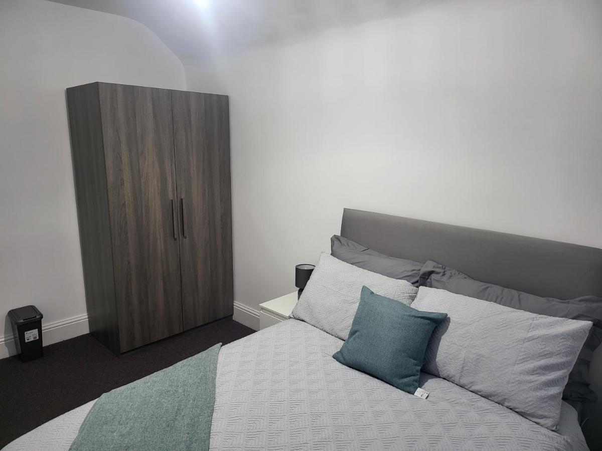 Spacious & Cosy Holiday Home In מנצ'סטר מראה חיצוני תמונה