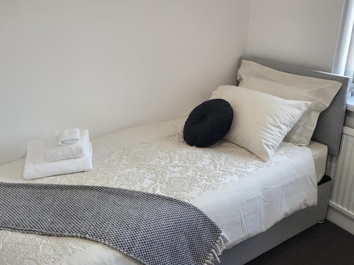 Spacious & Cosy Holiday Home In מנצ'סטר מראה חיצוני תמונה