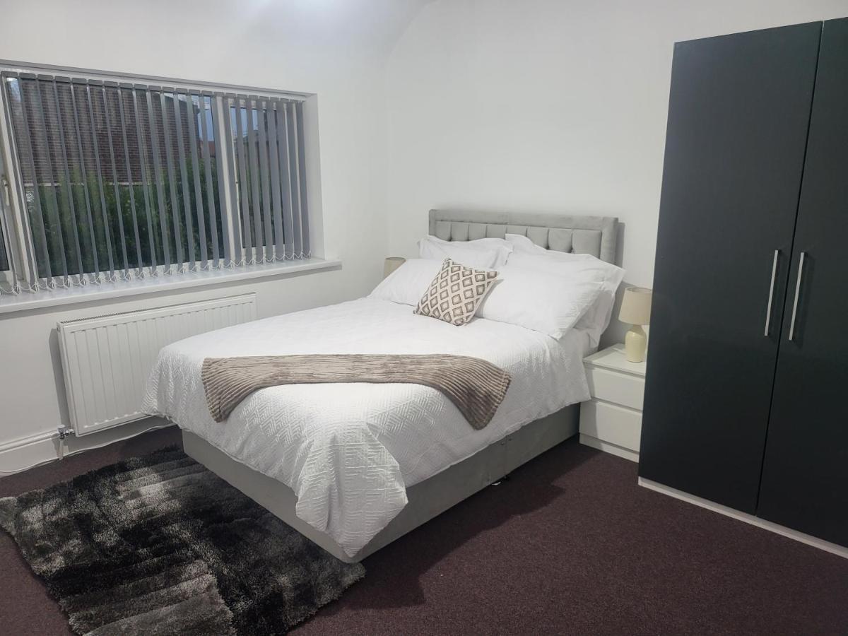 Spacious & Cosy Holiday Home In מנצ'סטר מראה חיצוני תמונה